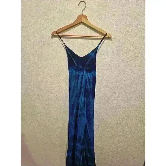Old Navy Maxi viscouse material blue. Sz Small - Picture 1 of 3